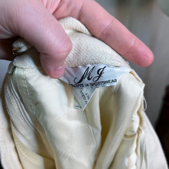 1980s Wool Ivory Minimalist Corporate Wedding Event Cropped Blazer Skirt Set S - Picture 2 of 9